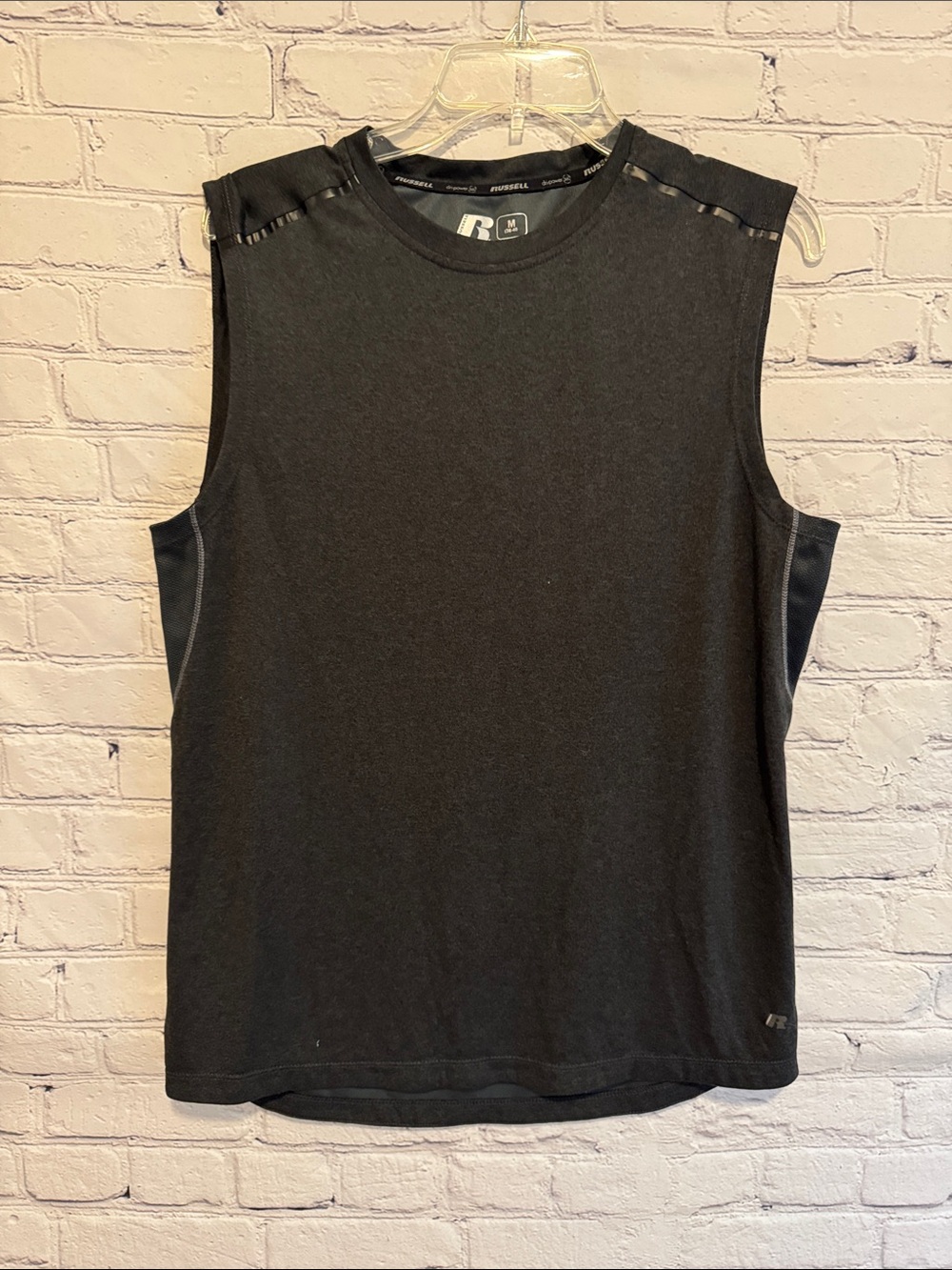 Russell Dri-Power 360 Athletic Black Men’s Sleeveless Workout Tank Medium (38-40